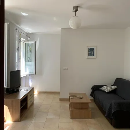 Vinkovic Apartment Punat