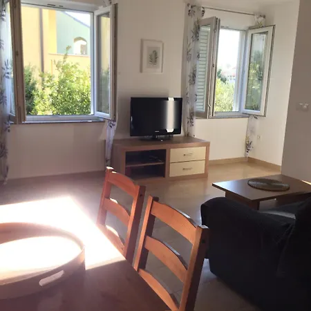 Vinkovic Apartment